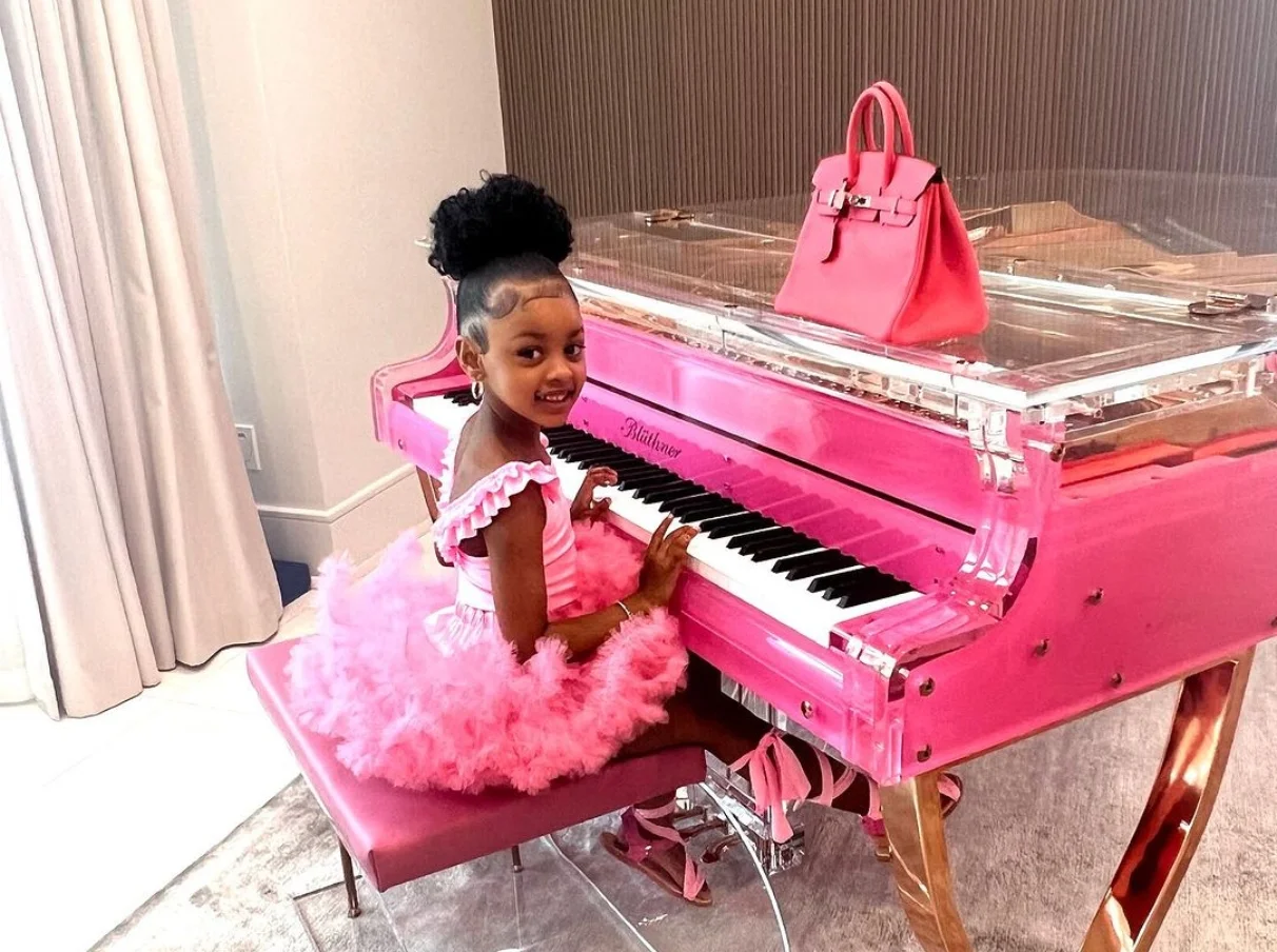 Birkin Baby: All The Luxury Handbags In Five-Year-Old Kulture Kiari’s Collection