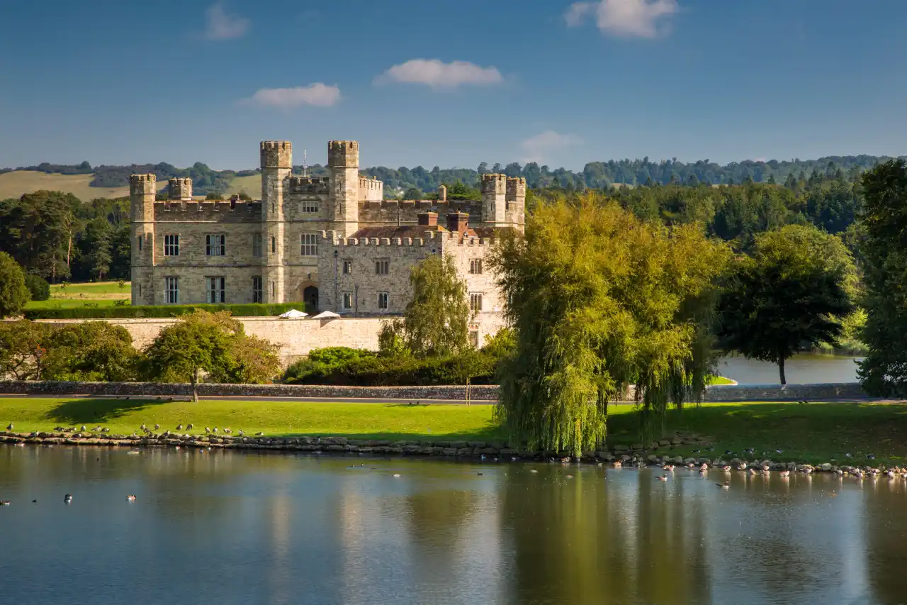 Hugely popular English castle is renting out bedrooms slept in by royalty and Hollywood stars